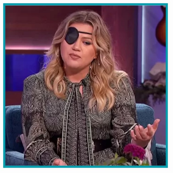 Host pick! Alice + Olivia Tanisha Flare dress with neck tie - Picture 9 of 9